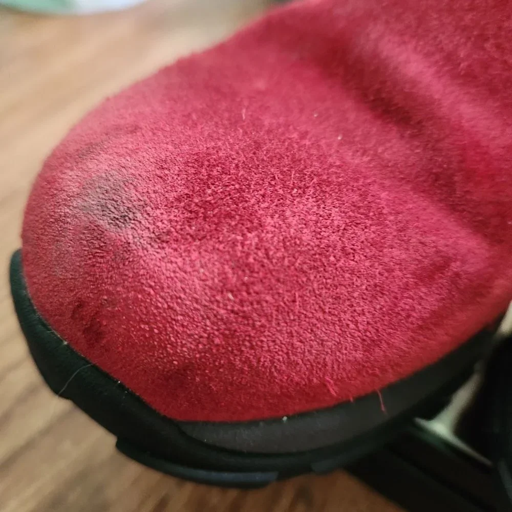 L.L. Bean Red Suede Thinsulate Pull On Winter Boots Size 8